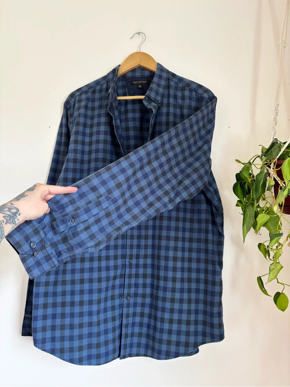 Banana Republic Luxe Flannel Button Down In Blue